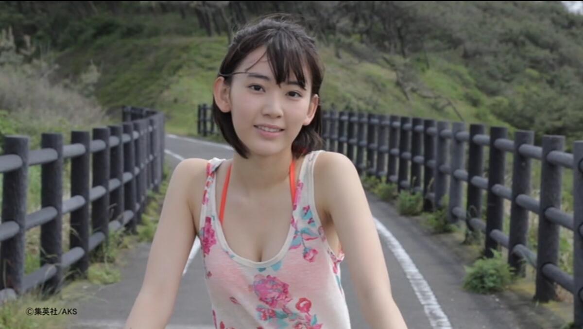 宫脇咲良DVD写真集《さくら》高清完整版[644M] 日系视频-第2张