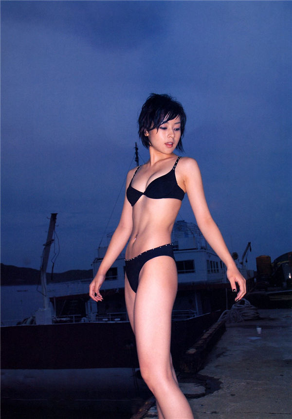 神户美雪写真集《Navi》高清全本[80P] 日系套图-第7张