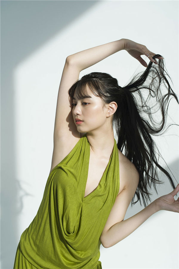 鹤嶋乃爱写真集《秘密》高清全本[225P] 日系套图-第2张