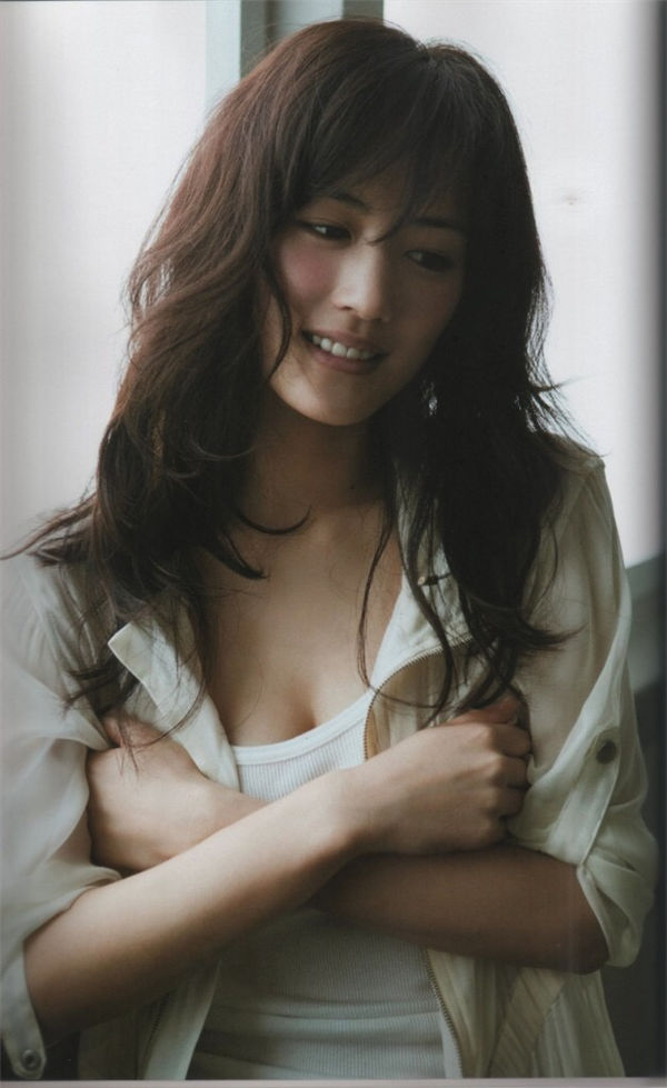 绫濑遥写真集《原色》高清全本[132P] 日系套图-第2张