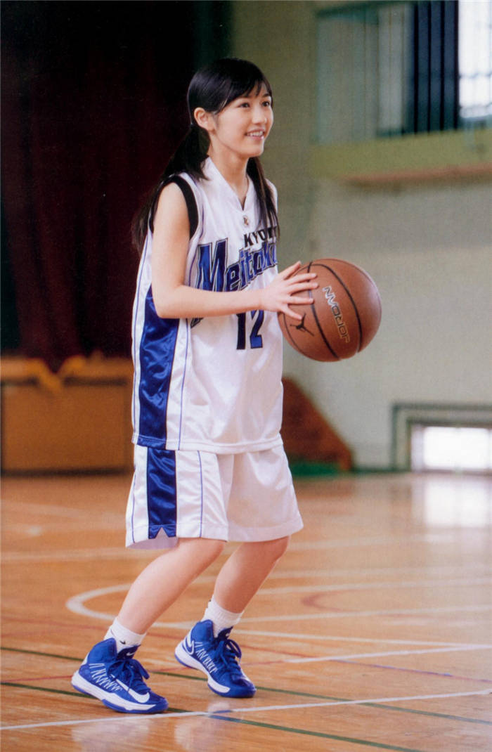 渡边麻友写真集《最后の制服》高清全本[256P] 日系套图-第4张