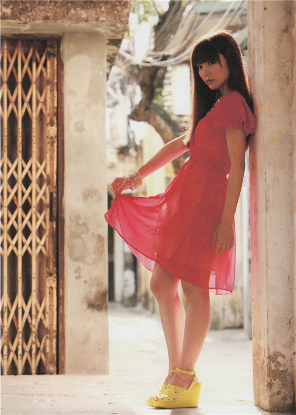 三森铃子1ST写真集《みもりんっ》高清全本[100P] 日系套图-第3张