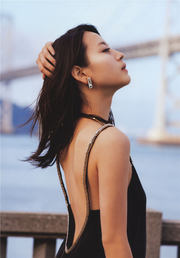 堀北真希写真集《Dramatic》高清全本[136P] 日系套图-第5张