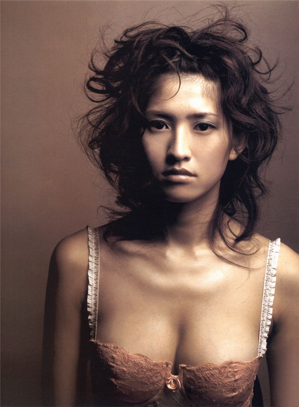 森下千里写真集《Natural》高清全本[71P] 日系套图-第3张