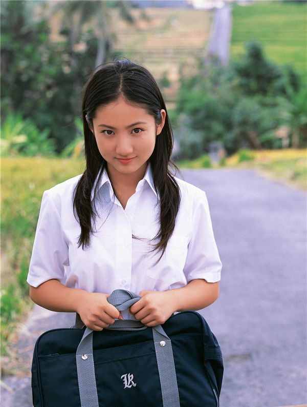 入江纱绫写真集《[YS Web] Vol.231 Saaya 紗綾 [ちょっぴり大人♪]》高清全本[104P] 日系套图-第2张