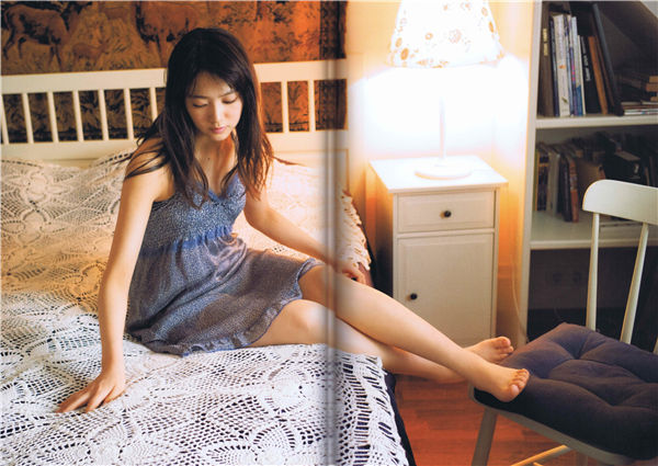 中山莉子1ST写真集《中山莉子の写真集。》高清全本[105P] 日系套图-第4张