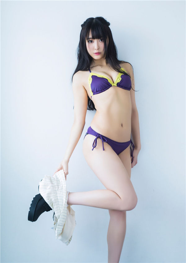 真岛なおみ写真集《不思议な少女の秘密の花园》高清全本[33P] 日系套图-第3张