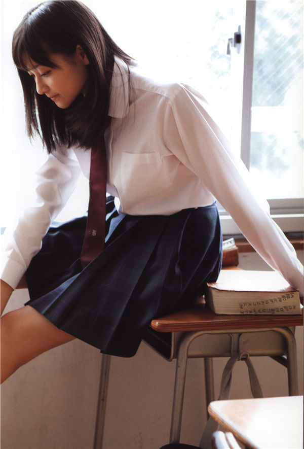 和田彩花写真集《彩 aya》高清全本[87P] 日系套图-第2张