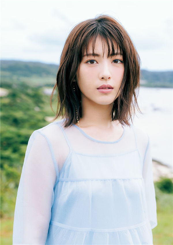 滨边美波写真集《20》高清全本[142P] 日系套图-第2张