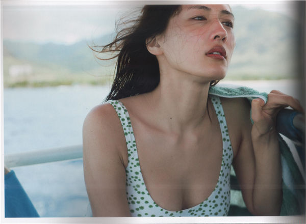 绫濑遥写真集《BREATH》高清全本[151P] 日系套图-第2张