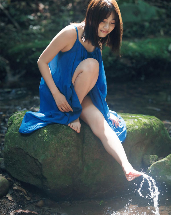 伊藤美来写真集《Sheer》高清全本[156P] 日系套图-第2张