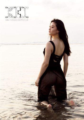 上西惠写真集《KEI》高清全本[85P]-猩猩智库 - 提供高质量日系写真