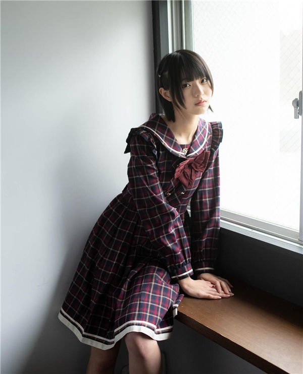 和田あずさ写真集《透明な青色》高清全本[147P] 日系套图-第2张