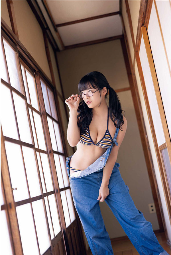 [图片5]-東雲うみ写真集《うみの瞳に恋してる》高清全本[39P]插图-猩猩智库-提供高质量的日系写真！