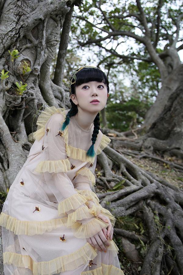 [图片2]-工藤晴香写真集《９１０ｈｒ－ｙｅｌｌｏｗ－》高清全本[88P]插图-猩猩智库-提供高质量的日系写真！