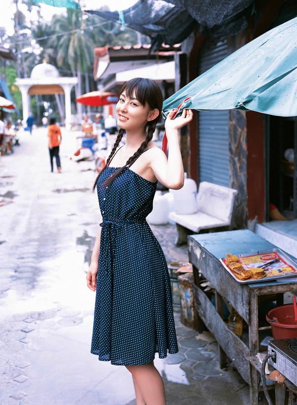 [图片3]-秋山莉奈写真集《热帯、美少女、ハプニング!!!》高清全本[65P]插图-猩猩智库-提供高质量的日系写真！