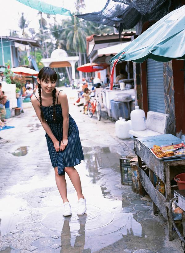 [图片4]-秋山莉奈写真集《热帯、美少女、ハプニング!!!》高清全本[65P]插图-猩猩智库-提供高质量的日系写真！