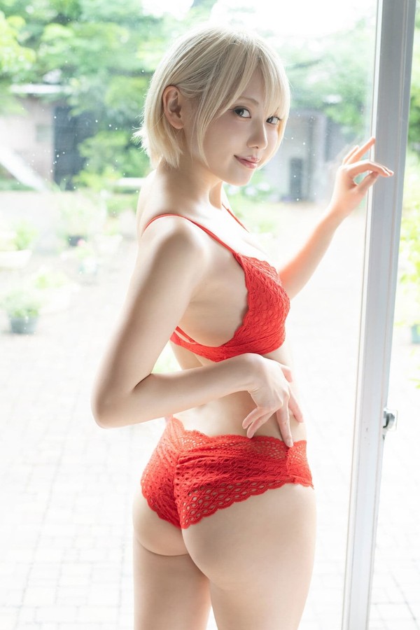 [图片3]-筱崎心写真集《ツミなまなざし》高清全本[32P]插图-猩猩智库-提供高质量的日系写真！