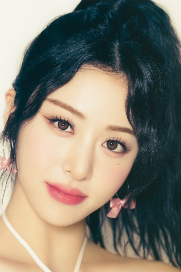 [图片7]-LE SSERAFIMM写真集《DICON ISSUE N°14》高清全本[170P]插图-猩猩智库-提供高质量的日系写真！