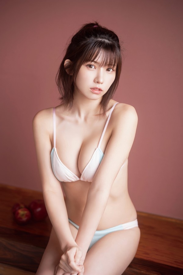 [图片6]-Enako写真集《Nobody Knows that Combat Girl.》高清全本[58P]插图-猩猩智库-提供高质量的日系写真！