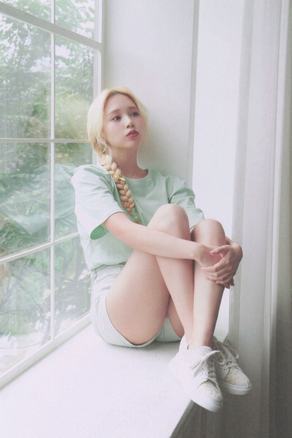 [图片5]-[TWICE]Mina写真集《Yes, I am Mina》高清全本[196P]插图-猩猩智库-提供高质量的日系写真！