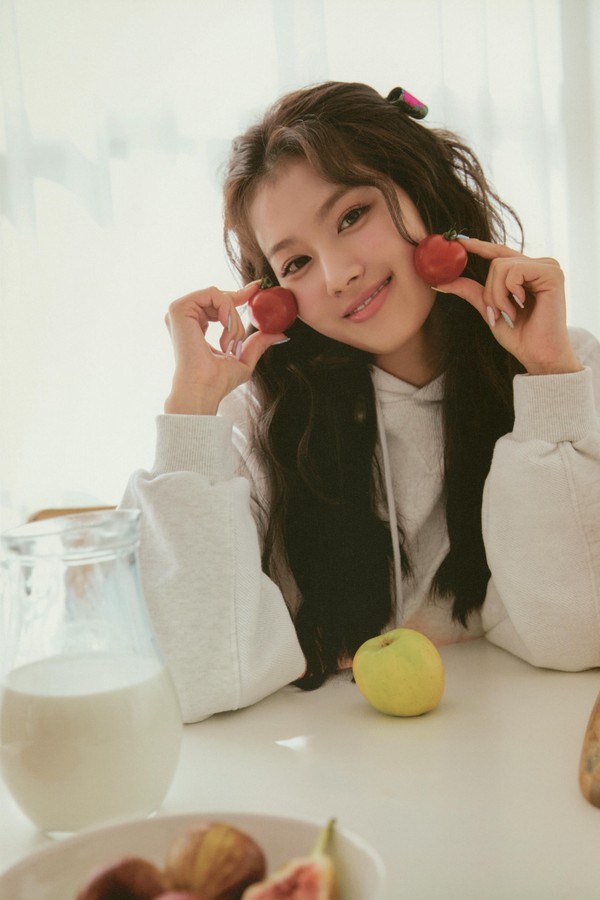 [图片3]-凑崎纱夏写真集《Yes, I am Sana.》高清全本[221P]插图-猩猩智库-提供高质量的日系写真！