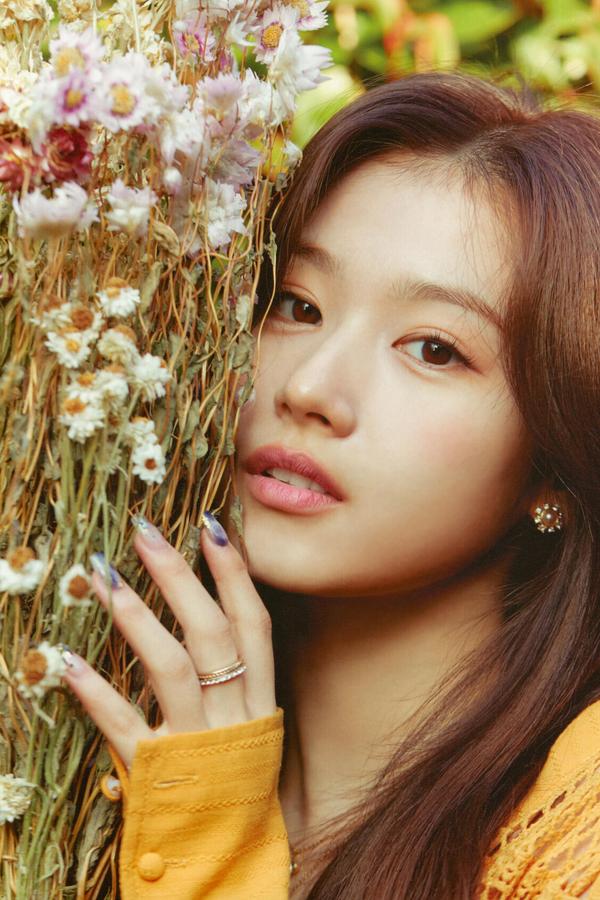 [图片7]-凑崎纱夏写真集《Yes, I am Sana.》高清全本[221P]插图-猩猩智库-提供高质量的日系写真！