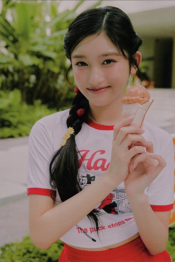 [图片3]-IVE写真集《A DREAMY DAY》高清全本[206P]插图-猩猩智库-提供高质量的日系写真！