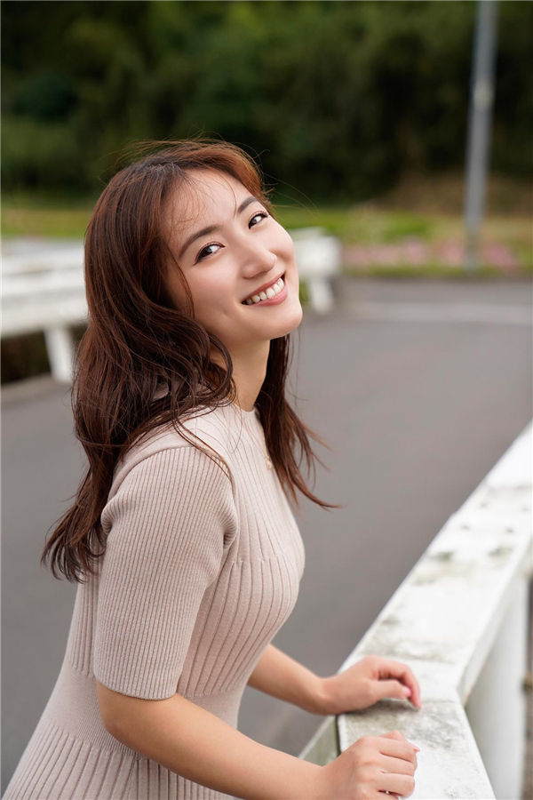 [图片3]-入江纱绫写真集《紗綾と行く！１泊２日湯けむり九州豪華列車の旅》高清全本[81P]插图-猩猩智库-提供高质量的日系写真！