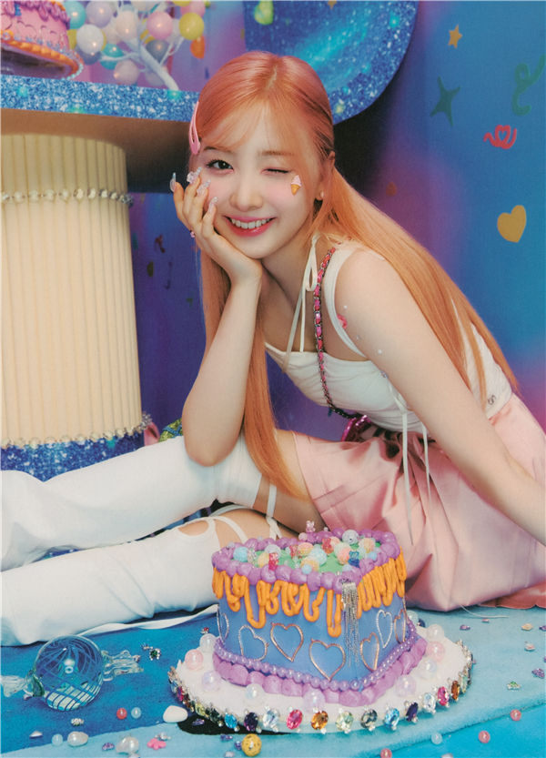 [图片4]-NiziU写真集《Press Play》高清全本[70P]插图-猩猩智库-提供高质量的日系写真！