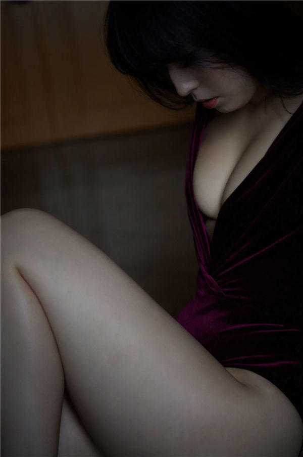 [图片4]-薄井しお里写真集《ノーパン女子アナウンサーｖｏｌ．１》高清全本[50P]插图-猩猩智库-提供高质量的日系写真！