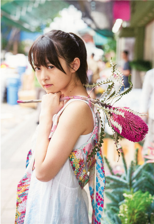 [图片5]-伊藤万理华1ST写真集《エトランゼ》高清全本[105P]插图-猩猩智库-提供高质量的日系写真！