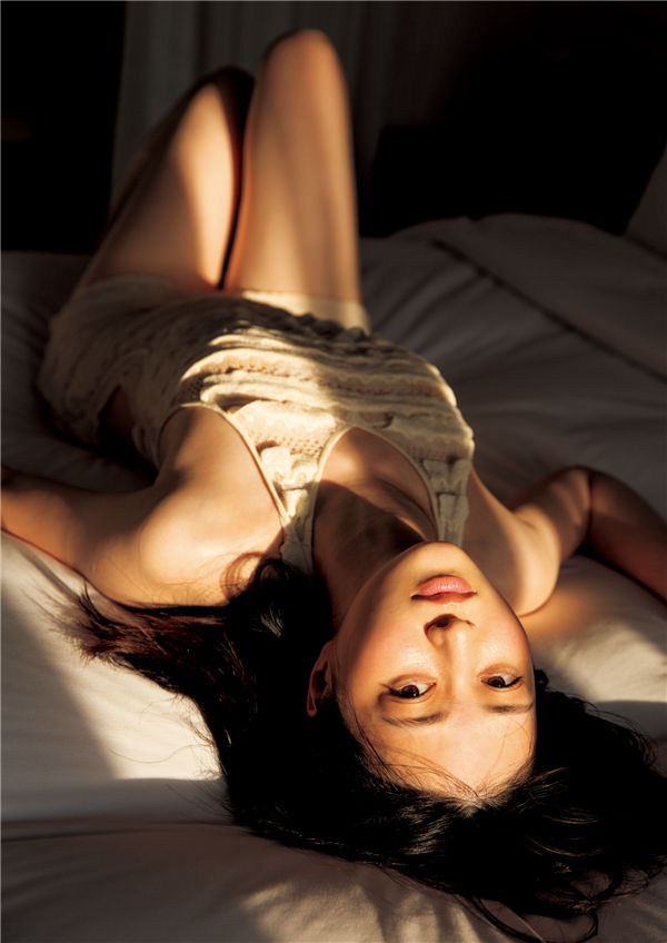 [图片2]-逢泽莉娜写真集《月刊　逢沢りな》高清全本[167P]插图-猩猩智库-提供高质量的日系写真！