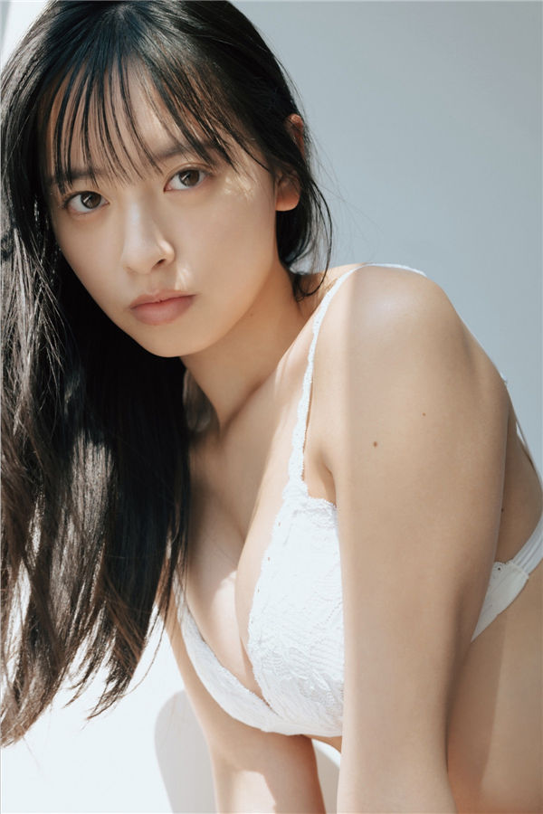 [图片4]-大槻りこ写真集《朝陽と…》高清全本[62P]插图-猩猩智库-提供高质量的日系写真！