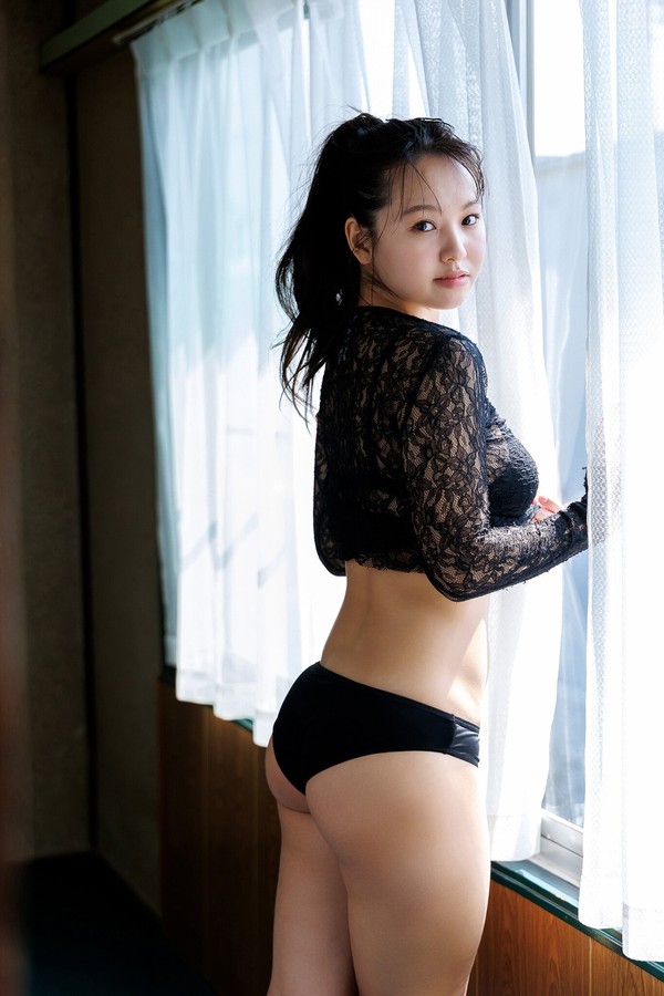 [图片7]-本乡柚巴写真集《ヤンマガアザーっす！＜YM2025年21号未公開カット＞》高清全本[56P]插图-猩猩智库