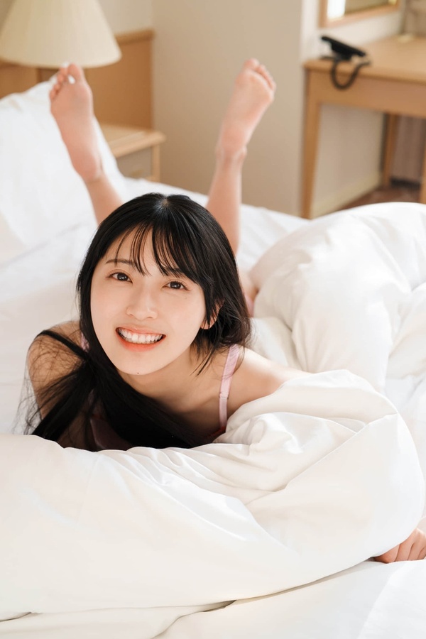 [图片3]-佐藤绮星写真集《おてんば赤ずきんちゃんとやさしいオオカミくん》高清全本[56P]插图-猩猩智库