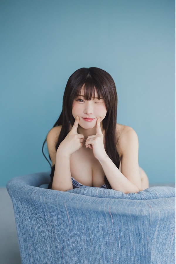 [图片3]-Enako写真集《カレンダーブック2026.4～2027.3【電子特別版】》高清全本[107P]插图-猩猩智库