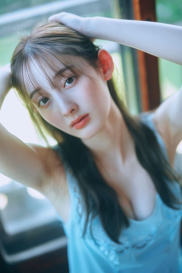 [图片5]-菜那セシル写真集《透き通った肢体》高清全本[60P]插图-猩猩智库