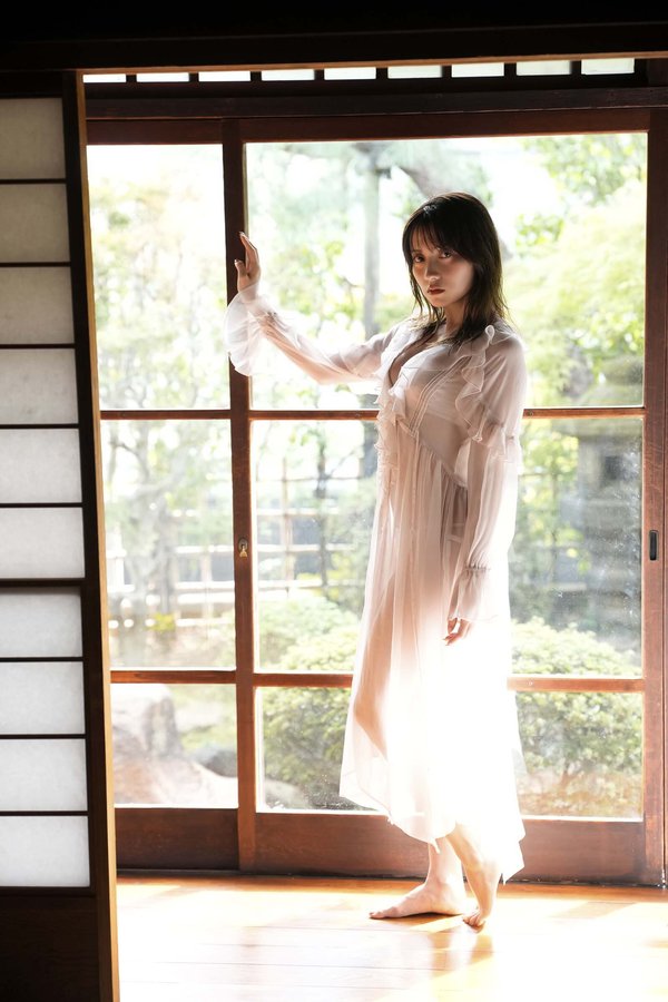 [图片5]-桃月梨子写真集《静寂に咲く花》高清全本[65P]插图-猩猩智库