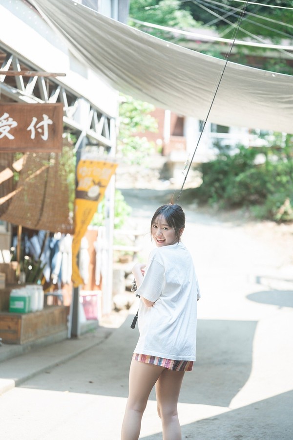 [图片2]-白滨美兔写真集《僕らが友達だった頃》高清全本[97P]插图-猩猩智库