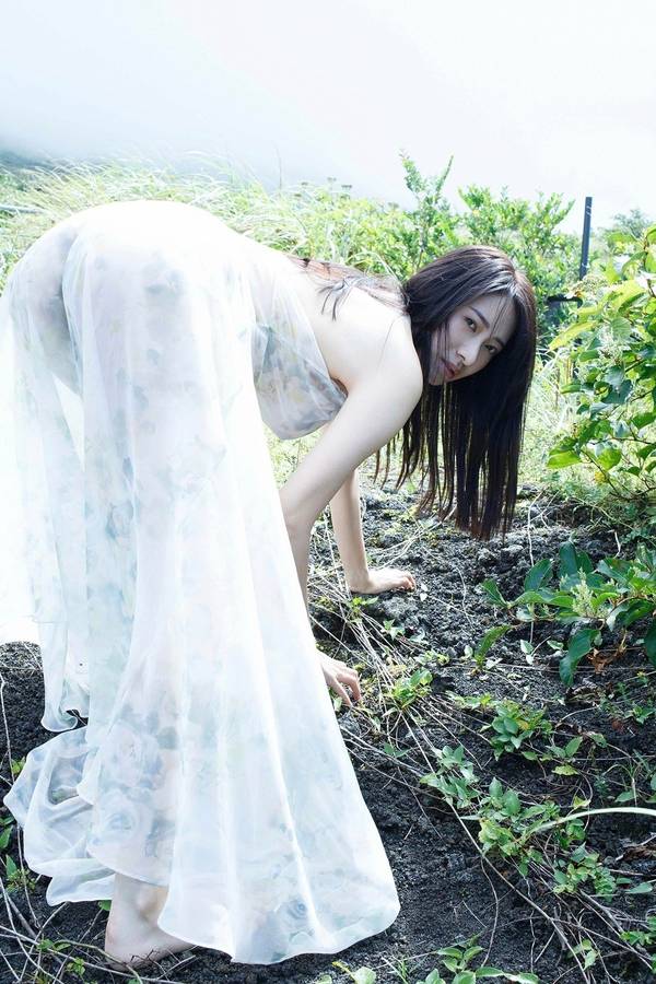 [图片3]-染谷有香写真集《赤いアルバム　激情の島》高清全本[60P]插图-猩猩智库