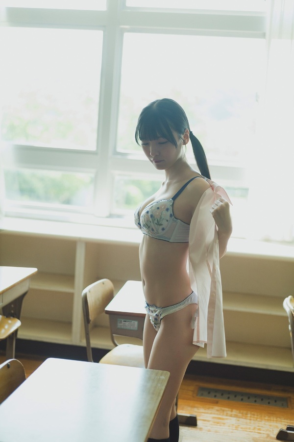 [图片4]-由良ゆら写真集《ゼロイチ学園 シーズン2》高清全本[40P]插图-猩猩智库